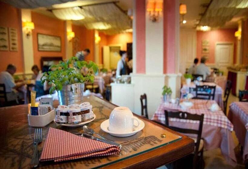 فندق Continental Genova