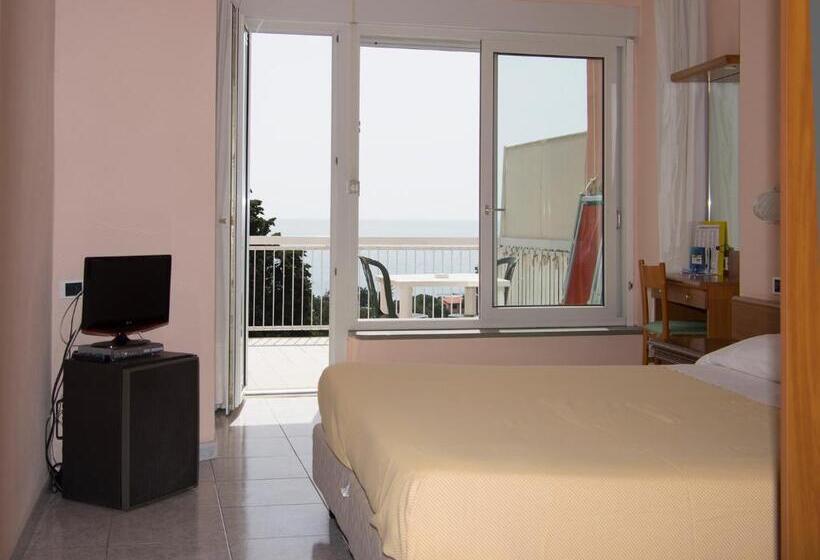 Отель Cristallo