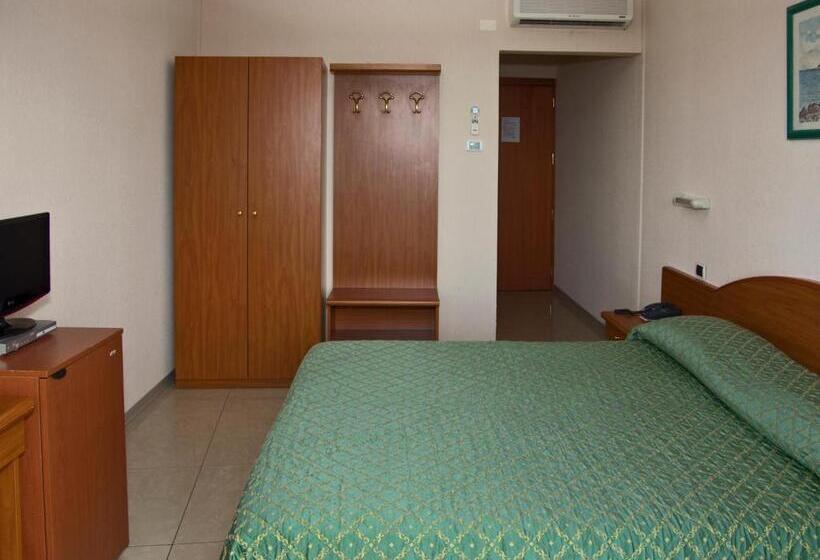 Отель Cristallo