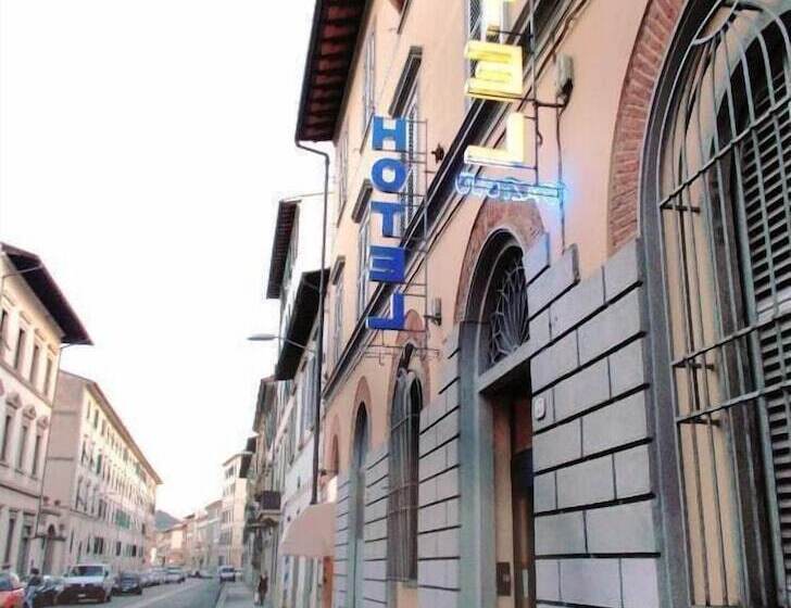 هتل D Azeglio Firenze