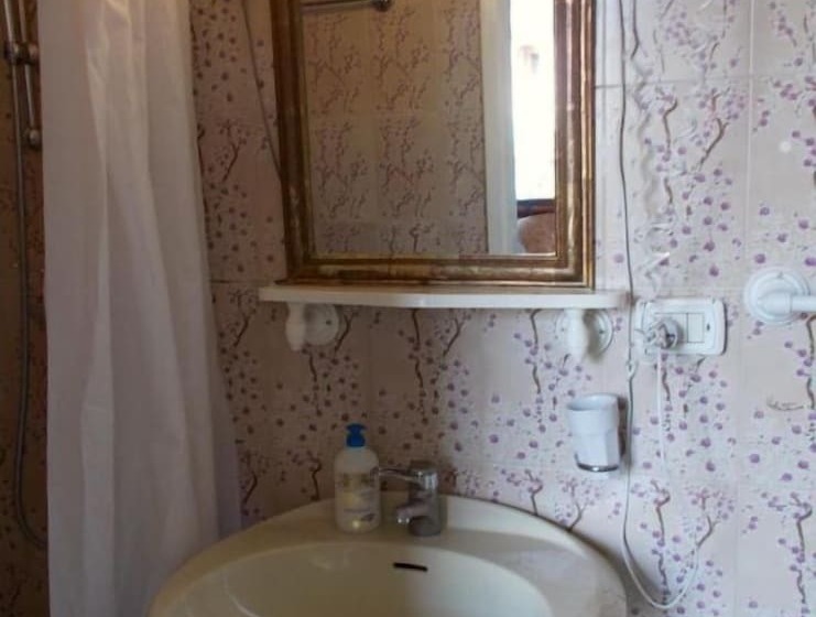 هتل D Azeglio Firenze