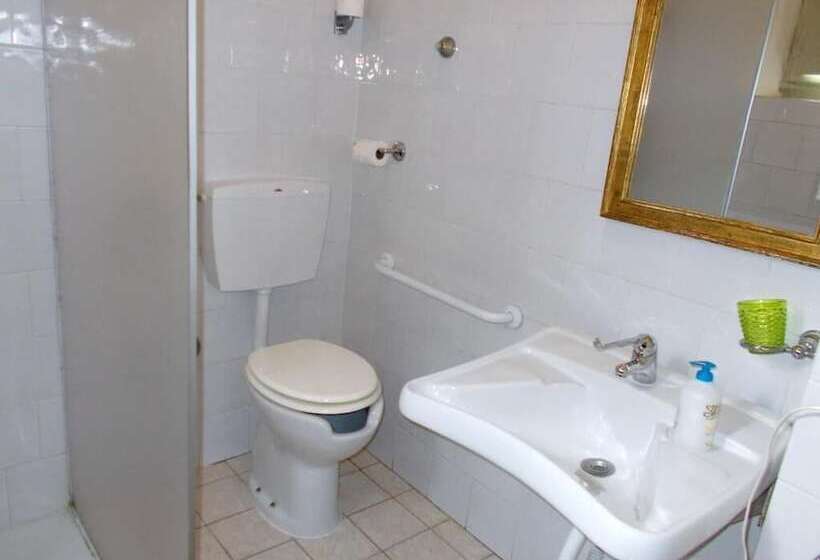 هتل D Azeglio Firenze