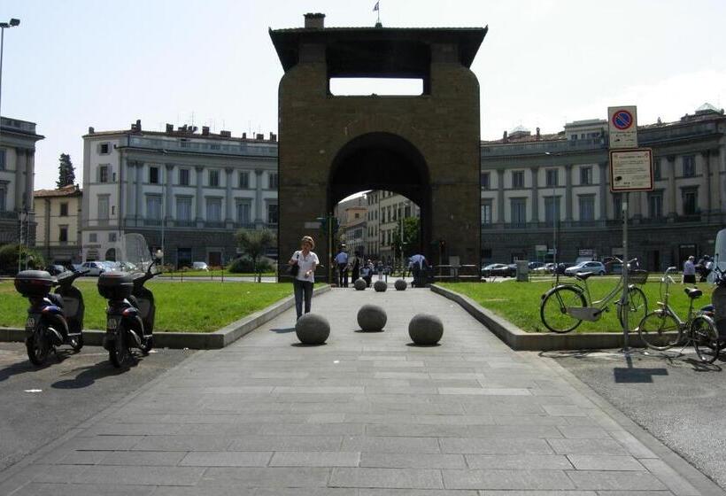 هتل D Azeglio Firenze