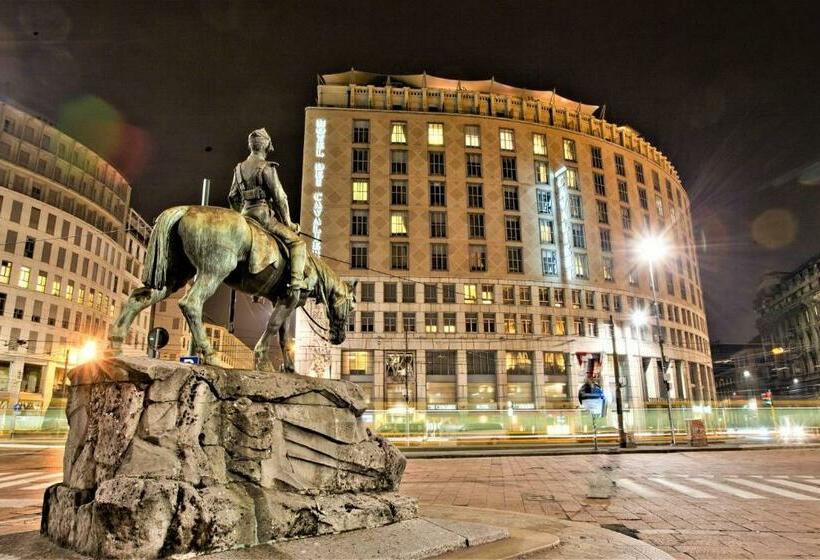 هتل Dei Cavalieri Milano Duomo