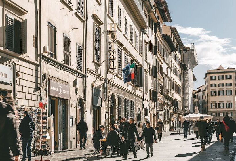 هتل Domus Florentiae