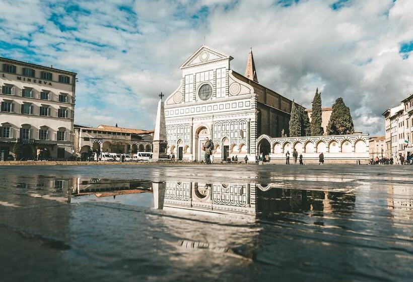 هتل Domus Florentiae