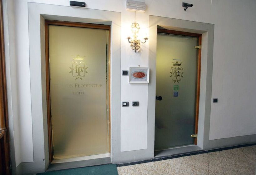هتل Domus Florentiae