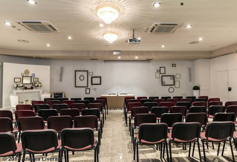 호텔 Donatello Imola