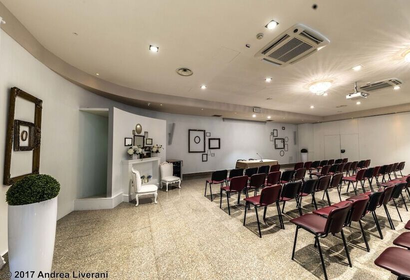 호텔 Donatello Imola