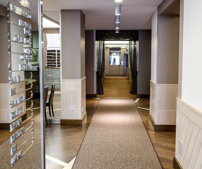 호텔 Donatello Imola