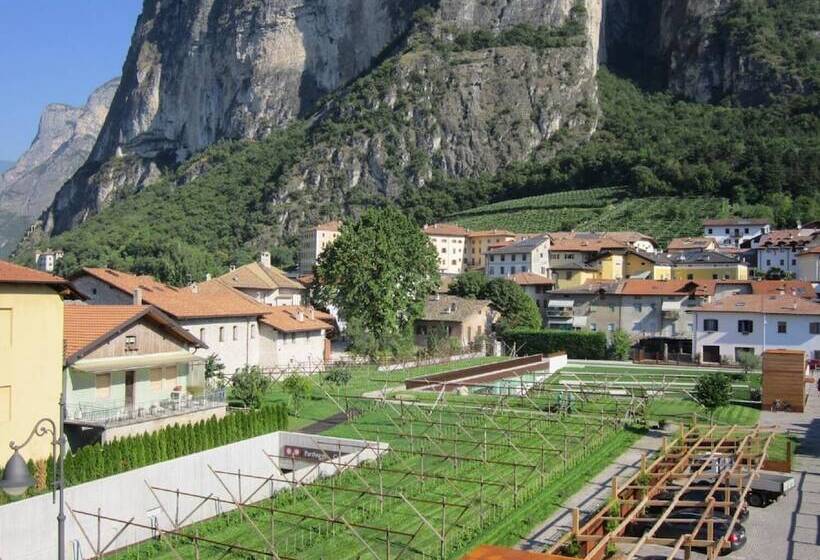 בית מלון כפרי Drago