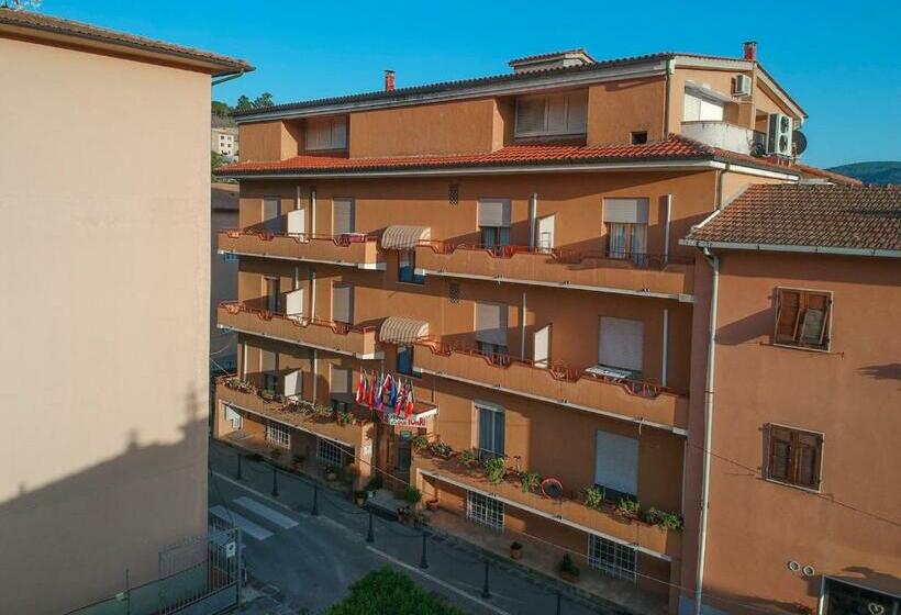 בית מלון כפרי Due Torri