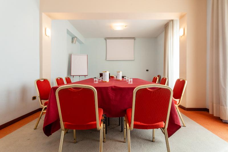 Отель Europa Palace