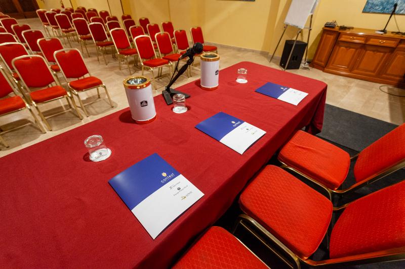 Отель Europa Palace