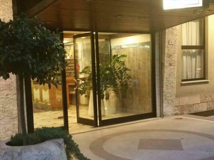 בית מלון כפרי Excelsior