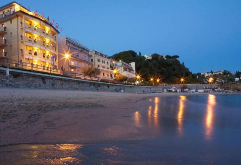 هتل Florida Lerici