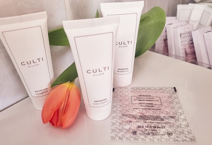 هتل Florida Lerici