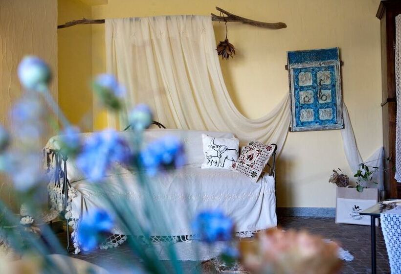 בית מלון כפרי Gallo Nero