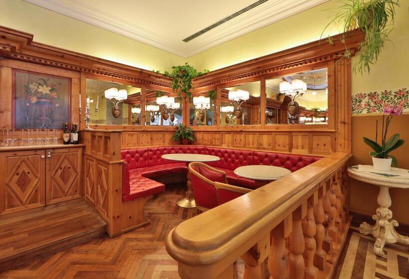 호텔 Th Madonna Di Campiglio | Golf