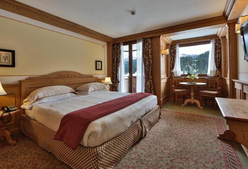 호텔 Th Madonna Di Campiglio | Golf