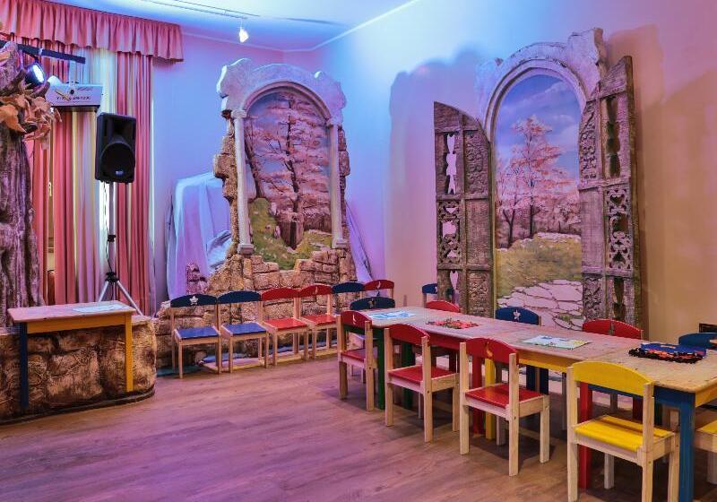 호텔 Th Madonna Di Campiglio | Golf