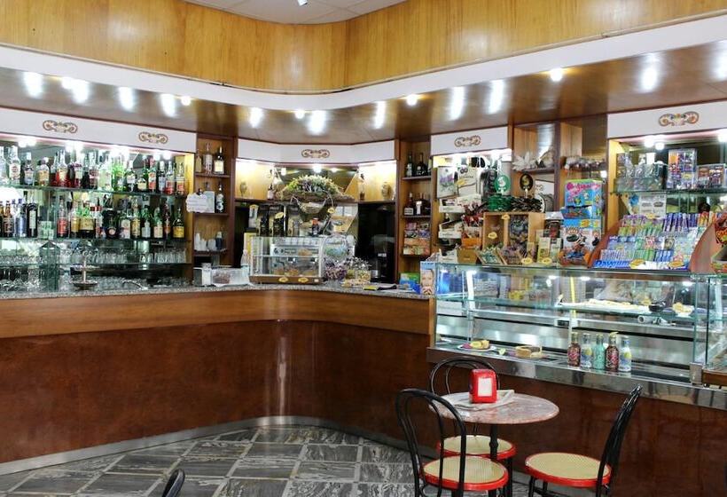 ホテル Grande Albergo Abruzzo