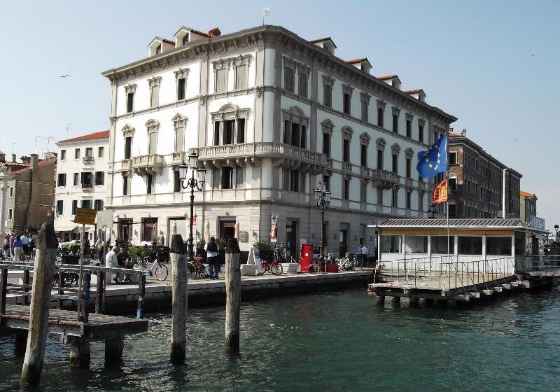 호텔 Grande Italia