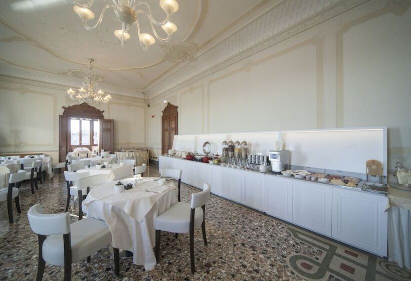 호텔 Grande Italia