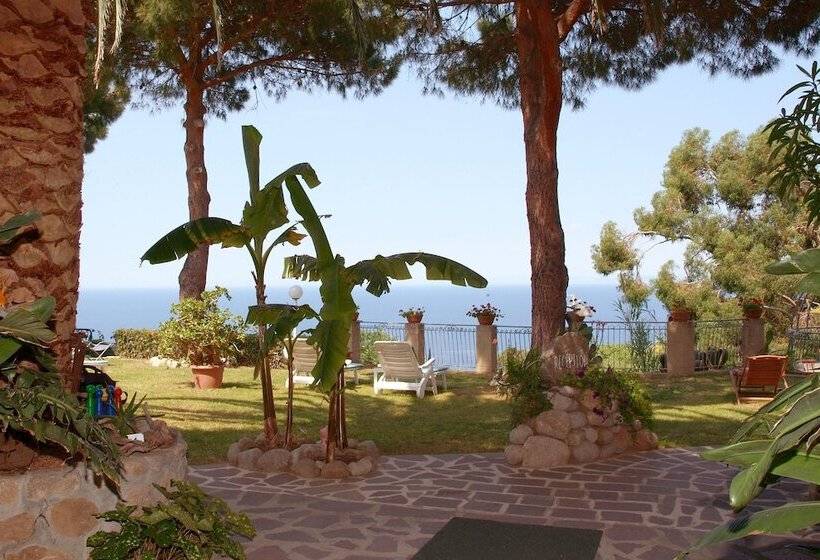 Отель Sant Andrea