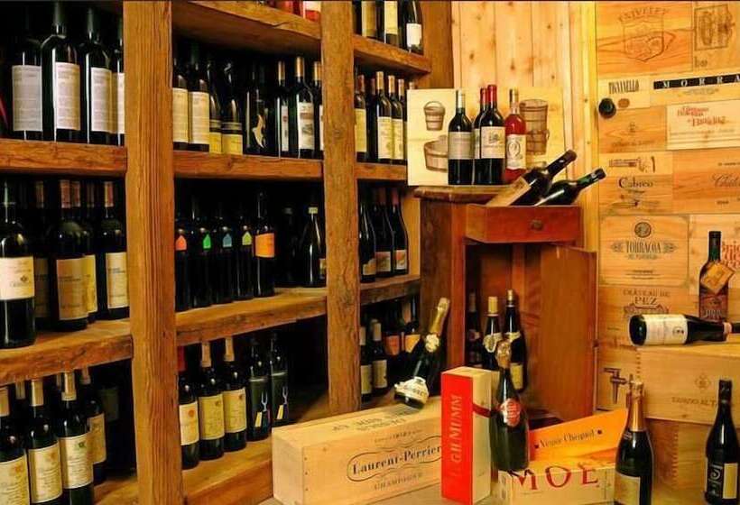 فندق Jolanda Sport