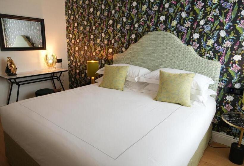 هتل Jolly Charme Suite