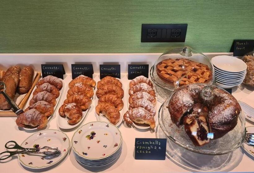 هتل Jolly Charme Suite