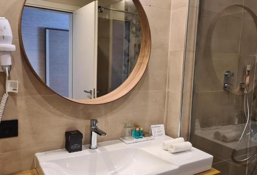 هتل Jolly Charme Suite