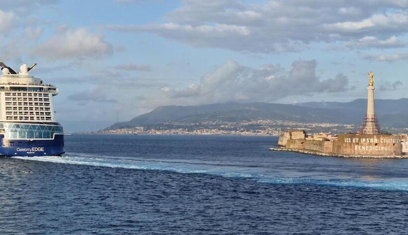 هتل Jolly Charme Suite