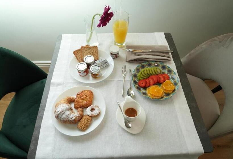 هتل Jolly Charme Suite