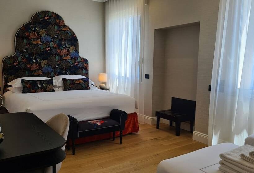 هتل Jolly Charme Suite