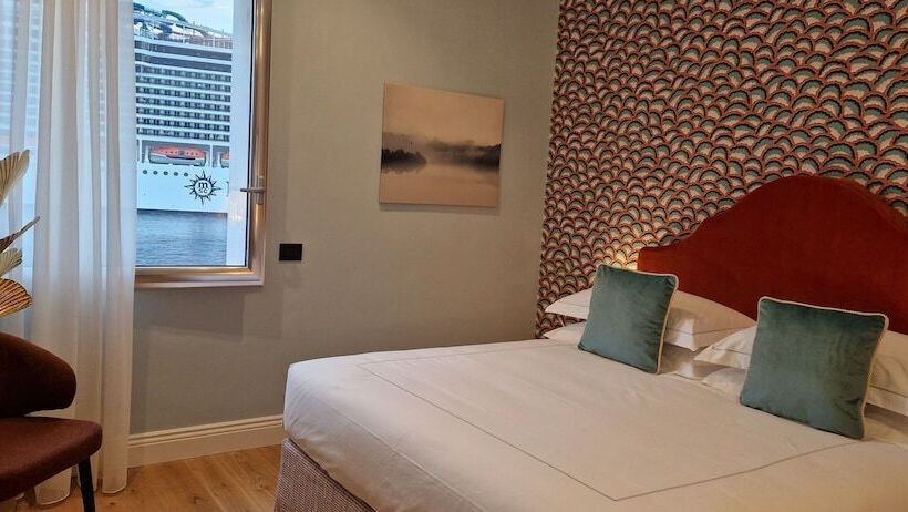 هتل Jolly Charme Suite