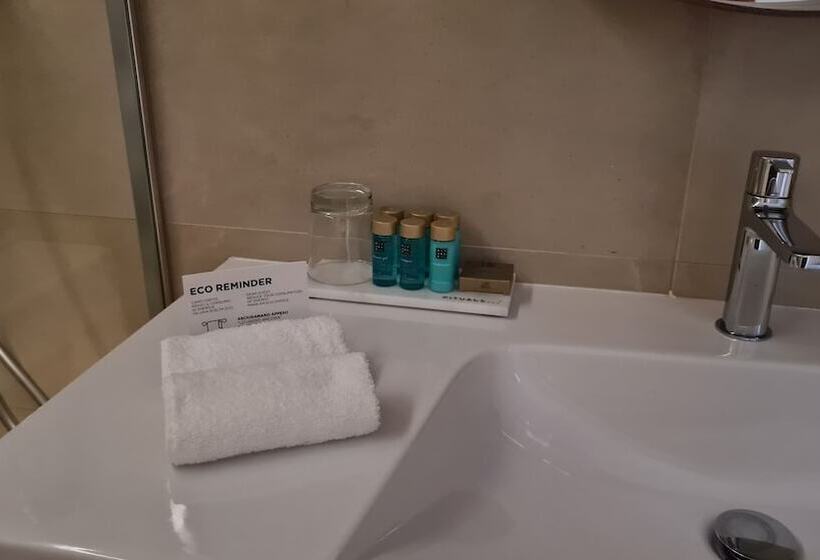 هتل Jolly Charme Suite