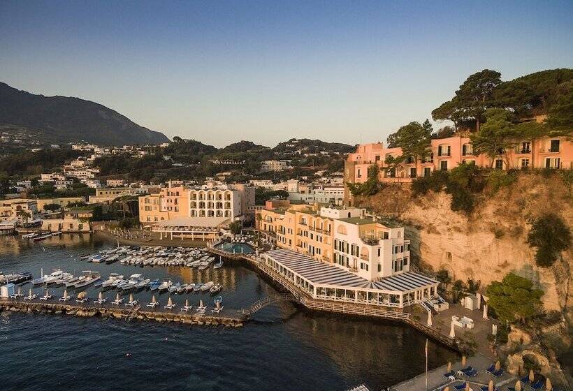 فندق Regina Isabella Resort Spa Restaurant