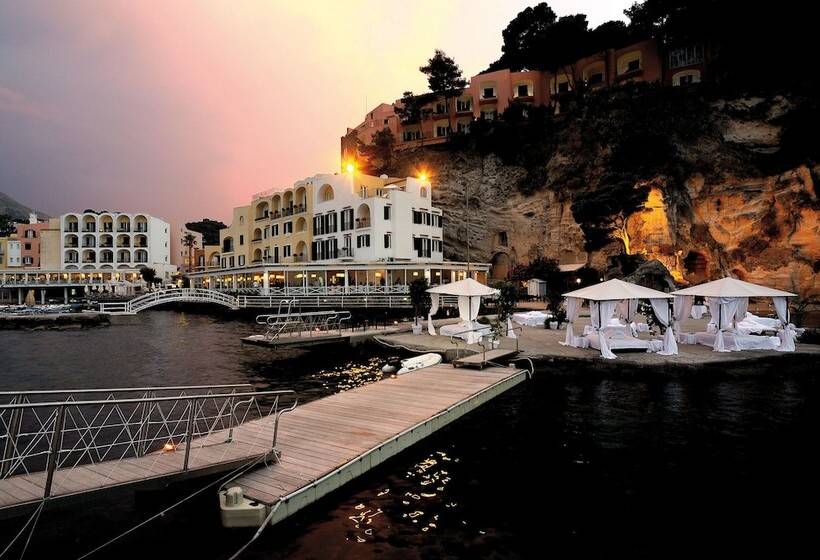 فندق Regina Isabella Resort Spa Restaurant