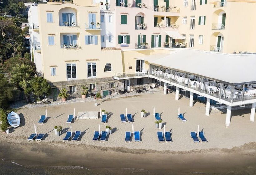 فندق Regina Isabella Resort Spa Restaurant