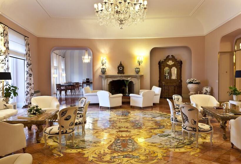 فندق Regina Isabella Resort Spa Restaurant