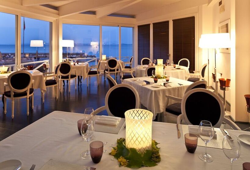 فندق Regina Isabella Resort Spa Restaurant