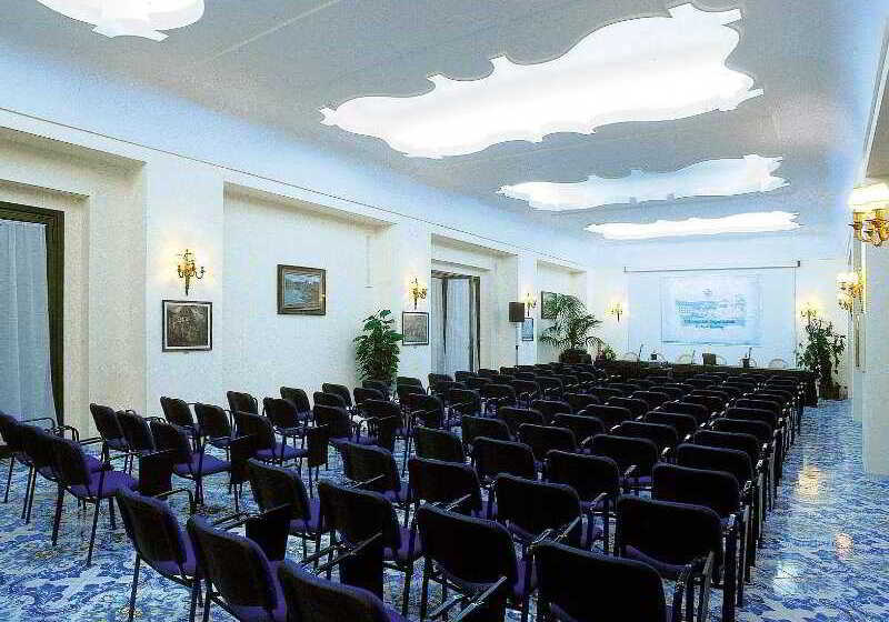 فندق Regina Isabella Resort Spa Restaurant