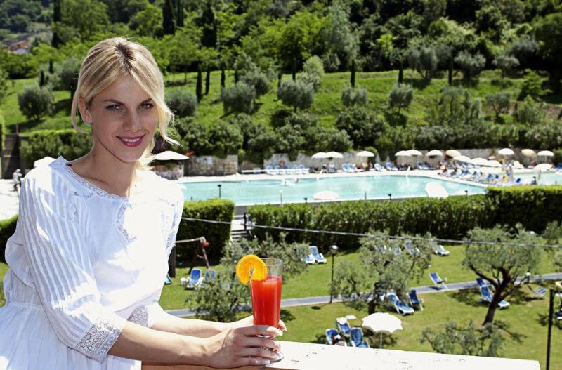 Отель La Perla Bike