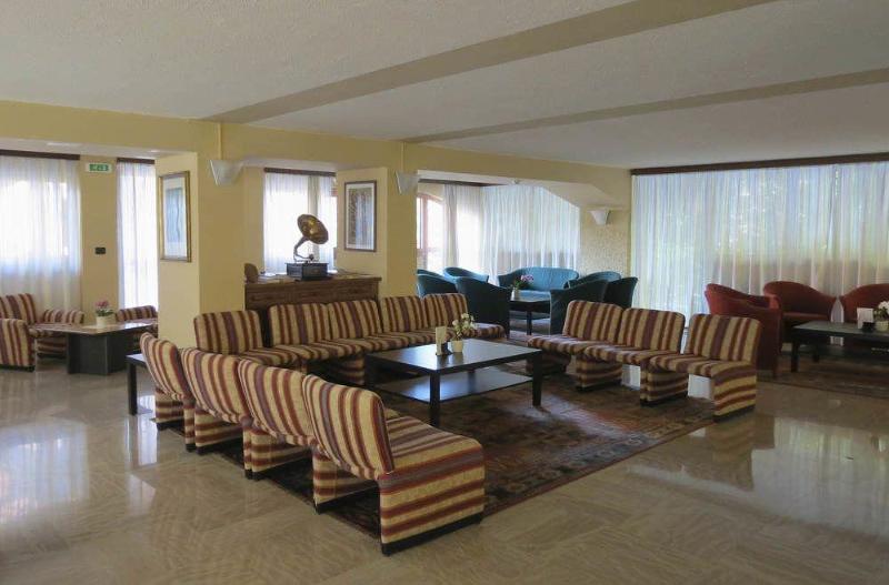 Отель La Perla Bike