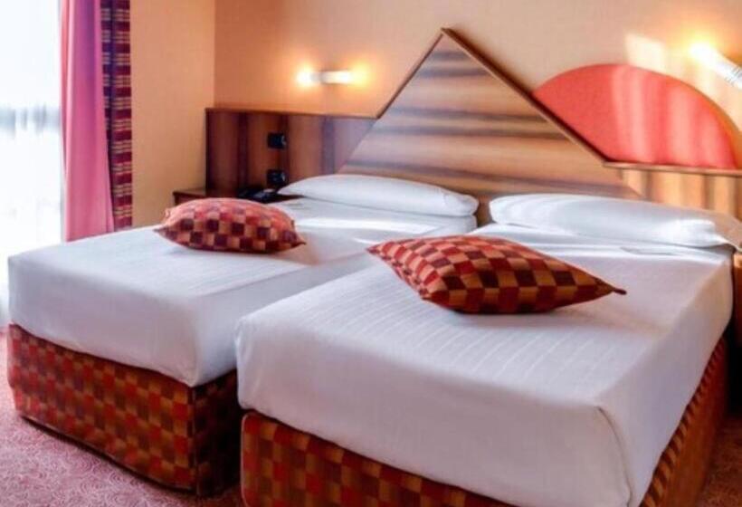 La Villa Sure Hotel Collection By Best Western