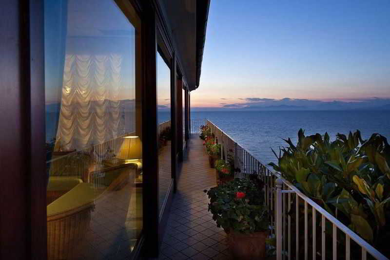 هتل Le Querce Resort Sea Thermae & Spa