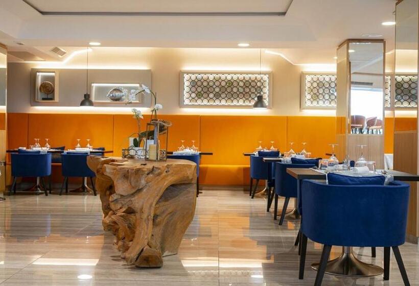 Отель Le Soleil