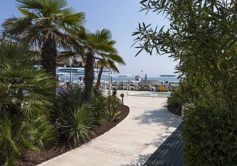 Отель Le Soleil